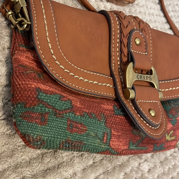 Chaps Crossbody vintage looking - Picture 2 of 5